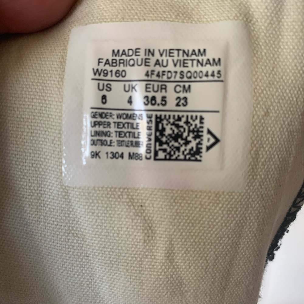 Converse - Picture 5 of 5